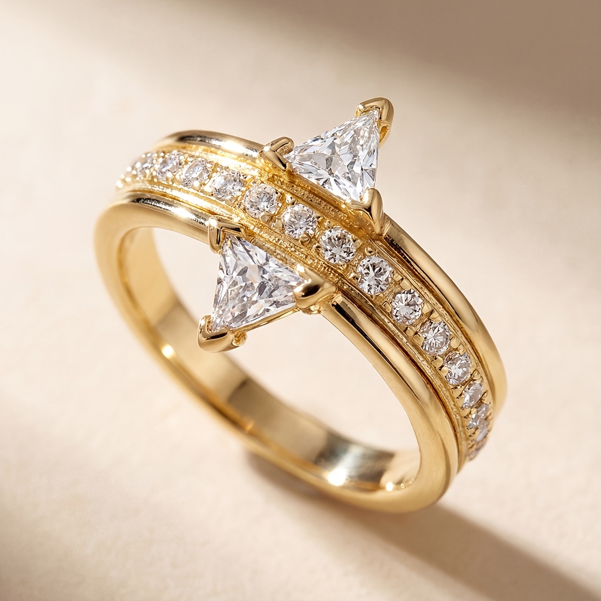 Women's Elegant Triangle Decorative Ring for Travel & Parties